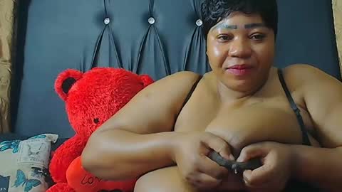 humongoustitss500929 online show from September 27, 5:51 pm