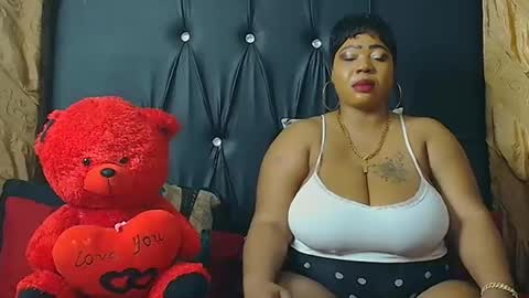 humongoustitss500929 online show from October 4, 4:27 pm