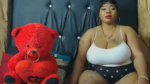 humongoustitss500929 online show from October 9, 5:11 pm