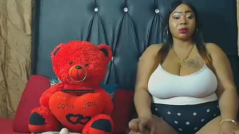 humongoustitss500929 online show from October 14, 6:42 pm