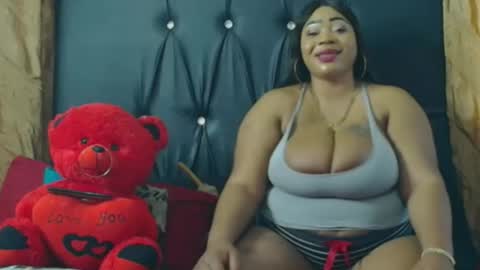 humongoustitss500929 online show from October 31, 12:17 pm