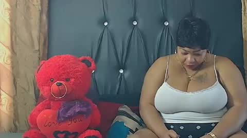 humongoustitss500929 online show from November 7, 8:14 am