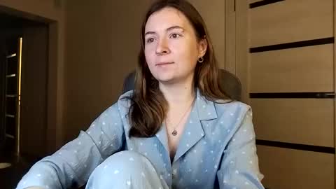 HumpyGrey online show from October 29, 7:04 pm