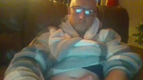Snapshot of hung69foryou chatting on February 7, 12:09 am hung69foryou online show from February 7, 12:09 am