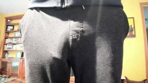 Big uncut cock dripping online show from December 31, 10:56 pm