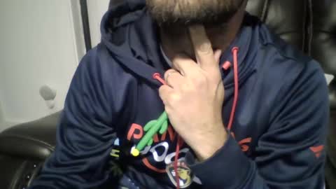 hungbistud916 online show from March 7, 4:46 am