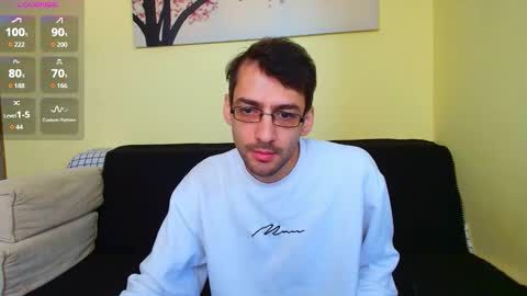 Snapshot of hungeddy chatting on November 24, 8:58 am Eddy online show from November 24, 8:58 am