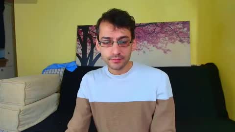 Snapshot of hungeddy chatting on November 27, 8:33 pm Eddy online show from November 27, 8:33 pm