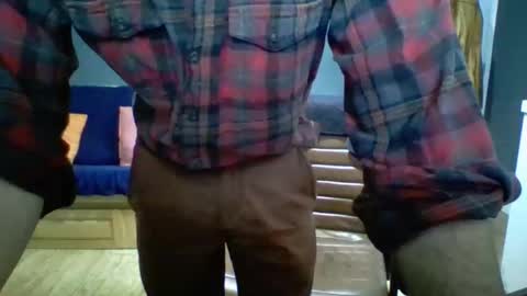 hunghard2004 online show from October 17, 9:45 am