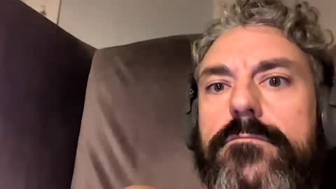 hungitalian40 online show from June 30, 2:12 am