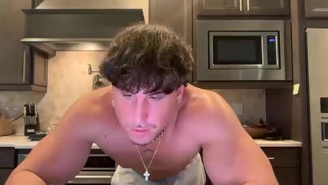 Snapshot of hungkingg22 chatting on October 15, 5:13 pm hungkingg22 online show from October 15, 5:13 pm