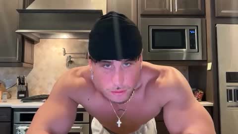 Snapshot of hungkingg22 chatting on October 23, 5:55 pm hungkingg22 online show from October 23, 5:55 pm