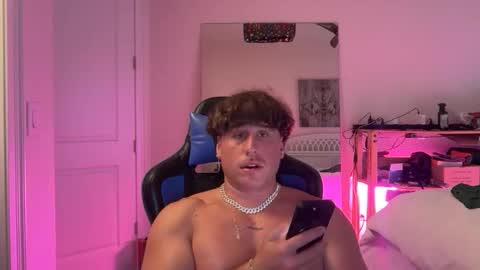 hungkingg22 online show from February 18, 4:58 pm