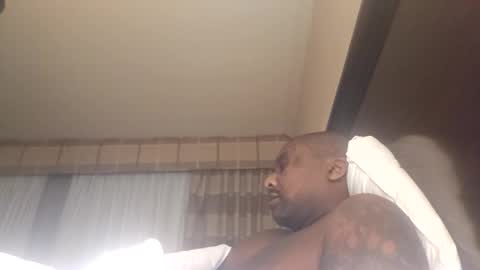 hungluv1 online show from November 11, 4:45 am