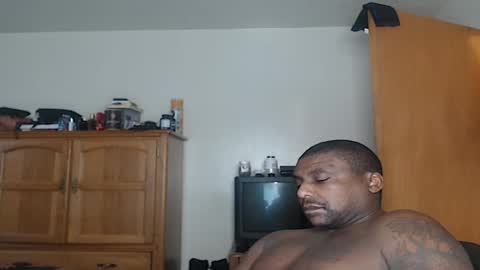 hungluv1 online show from November 19, 9:26 pm