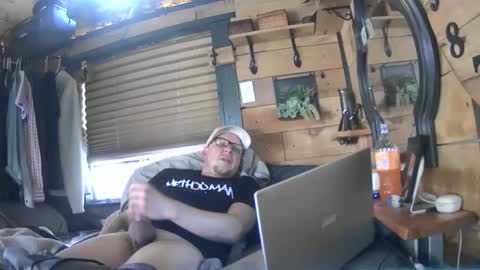 HuingsingleDad79 online show from December 4, 7:34 pm