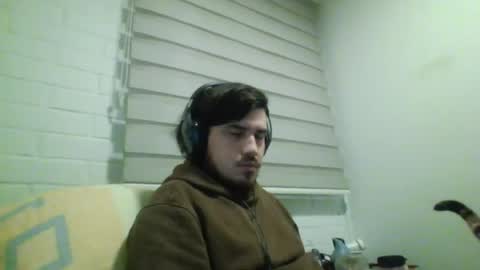 Snapshot of hungweeb chatting on June 3, 1:52 am Rod online show from June 3, 1:52 am