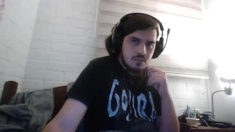 Snapshot of hungweeb chatting on June 7, 10:24 pm Rod online show from June 7, 10:24 pm