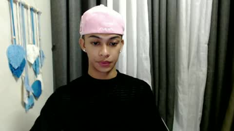 Snapshot of hunk_edward chatting on June 27, 4:34 pm hunk_edward online show from June 27, 4:34 pm
