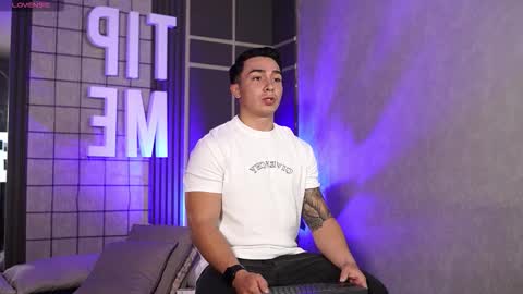 hunk_ryan online show from October 26, 6:25 pm