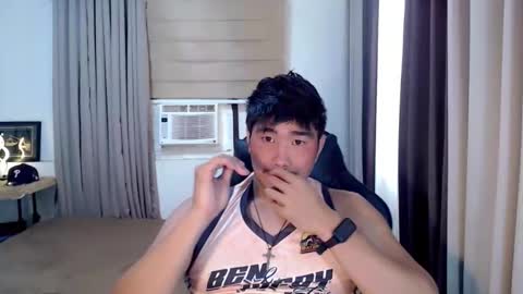 Snapshot of hunkfireman chatting on February 15, 1:02 am ADAM online show from February 15, 1:02 am