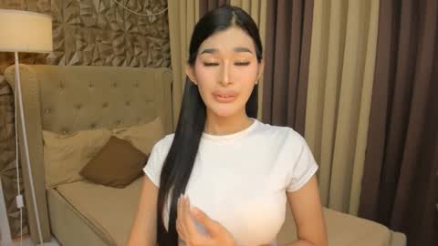 Snapshot of hunkhomerontop chatting on October 26, 7:25 am hunkhomerontop online show from October 26, 7:25 am