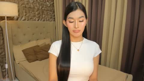 Snapshot of hunkhomerontop chatting on November 7, 9:09 am hunkhomerontop online show from November 7, 9:09 am