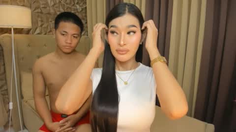 Snapshot of hunkhomerontop chatting on December 2, 9:47 am hunkhomerontop online show from December 2, 9:47 am