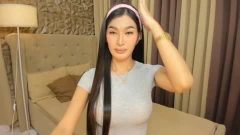 Snapshot of hunkhomerontop chatting on December 18, 8:09 am hunkhomerontop online show from December 18, 8:09 am