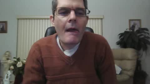 Snapshot of hunkmasclefad458 chatting on February 24, 6:33 am hunkmasclefad458 online show from February 24, 6:33 am