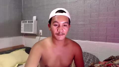 hunkylloyd online show from April 6, 5:47 pm