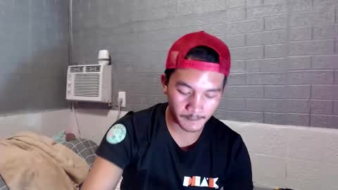 hunkylloyd online show from April 12, 9:36 am