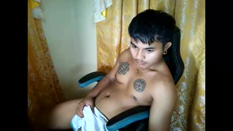 hunkyzeus online show from January 10, 5:04 pm