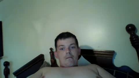Snapshot of huntdog12 chatting on July 5, 8:16 pm huntdog12 online show from July 5, 8:16 pm