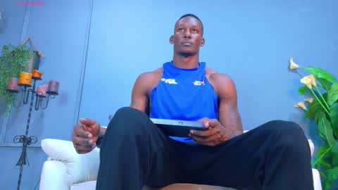 Hunter  online show from October 27, 7:18 pm