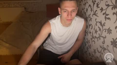 Snapshot of hunter_f1t chatting on July 12, 10:23 pm Hunter online show from July 12, 10:23 pm
