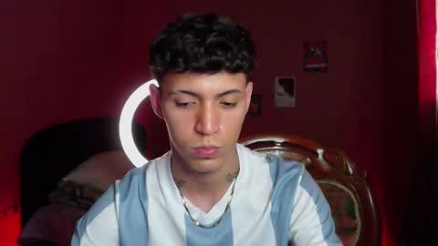 Snapshot of hunter_jagg chatting on February 27, 8:53 pm hunter_jagg online show from February 27, 8:53 pm