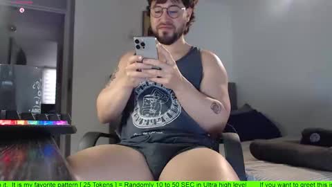 Snapshot of hunter_of_mn chatting on October 6, 12:57 pm online show from October 6, 12:57 pm