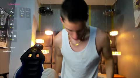 hunterheat_ online show from March 12, 11:38 am