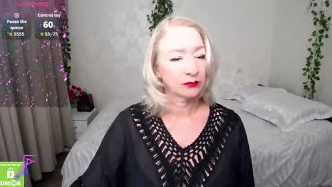 Snapshot of hunters_woman chatting on September 23, 12:08 pm Irena online show from September 23, 12:08 pm