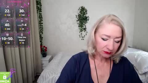 Snapshot of hunters_woman chatting on September 25, 12:09 pm Irena online show from September 25, 12:09 pm