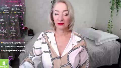 Snapshot of hunters_woman chatting on October 10, 2:10 am Irena online show from October 10, 2:10 am