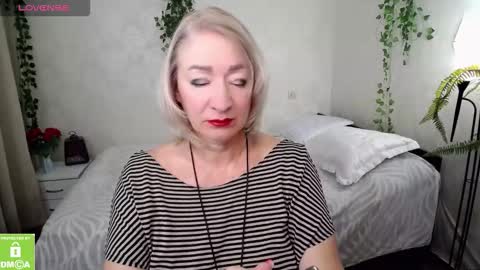 Irena online show from October 12, 5:01 pm