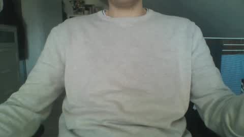 hunting_007 online show from April 8, 6:57 am