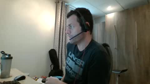 hurley7890 online show from October 30, 1:56 pm