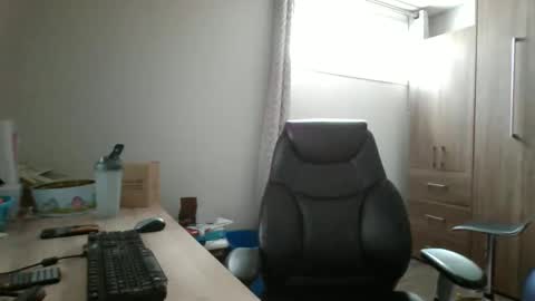 hurley7890 online show from March 4, 3:40 pm