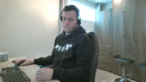 hurley7890 online show from April 1, 2:47 pm