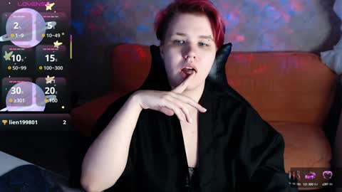 Snapshot of husk_ryan chatting on January 18, 6:10 pm Ryan online show from January 18, 6:10 pm