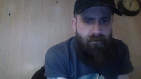huskygengar22 online show from April 9, 8:42 am