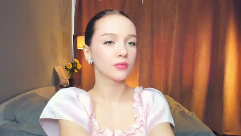 Lily online show from June 14, 7:10 am